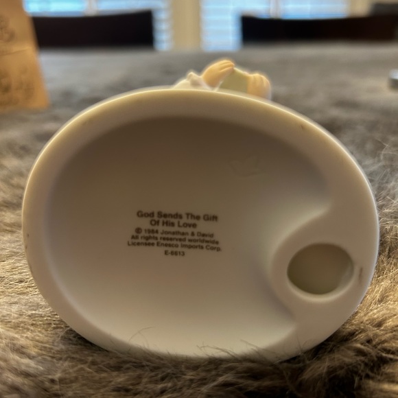 Precious Moments - Picture 4 of 6